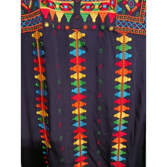 Colorful Embroidered Short Sleeve Dress With Multicolor Designs Size Small - Picture 3 of 7